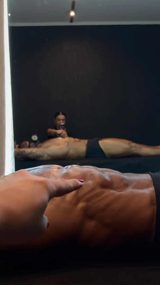 Renata Garcia em uma cena de atendimento esportivo